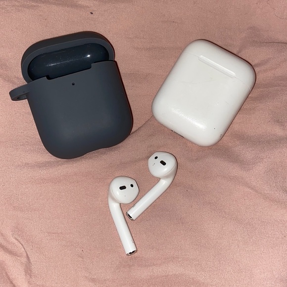 AirPods